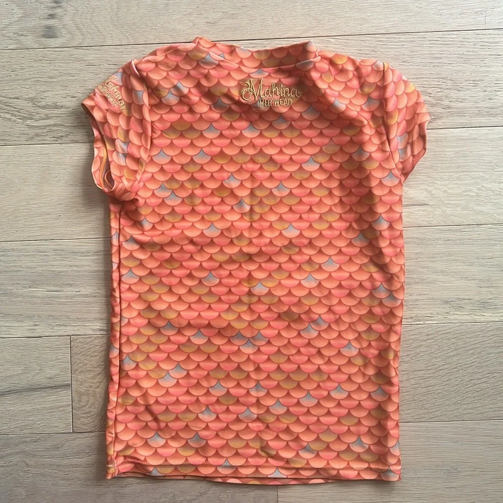 Girls‎ short sleeve rash, guard size 10.